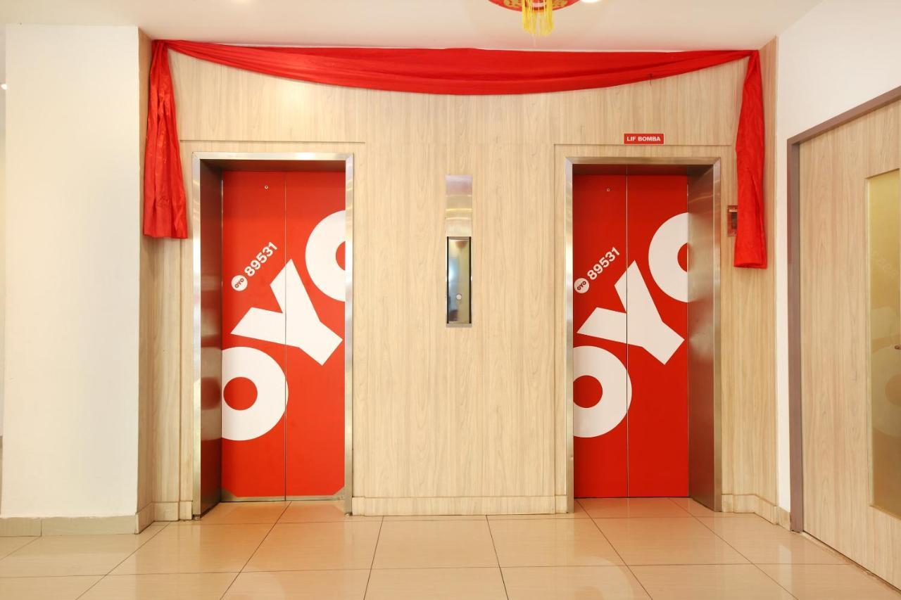 Oyo 89531 Villa Hotel スガマッ エクステリア 写真