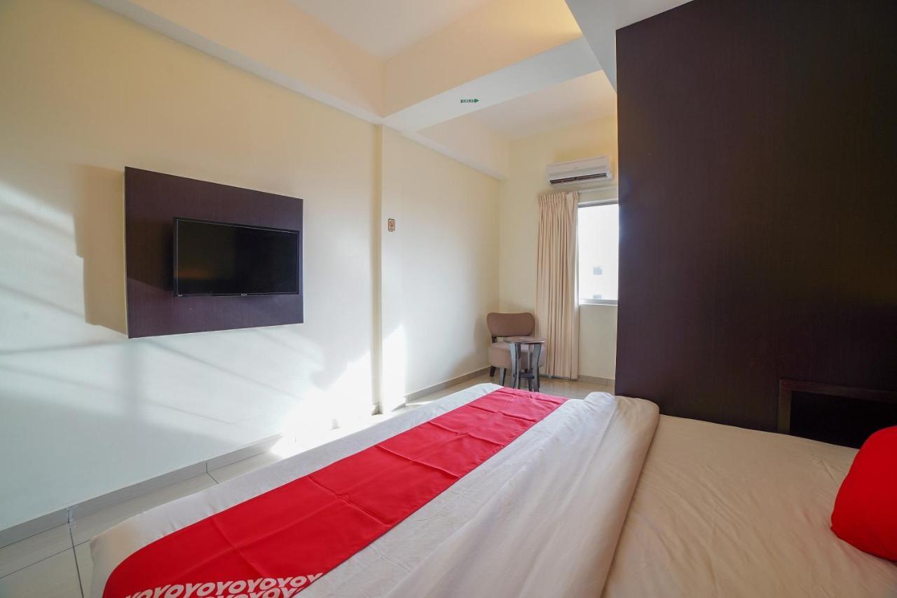 Oyo 89531 Villa Hotel スガマッ エクステリア 写真