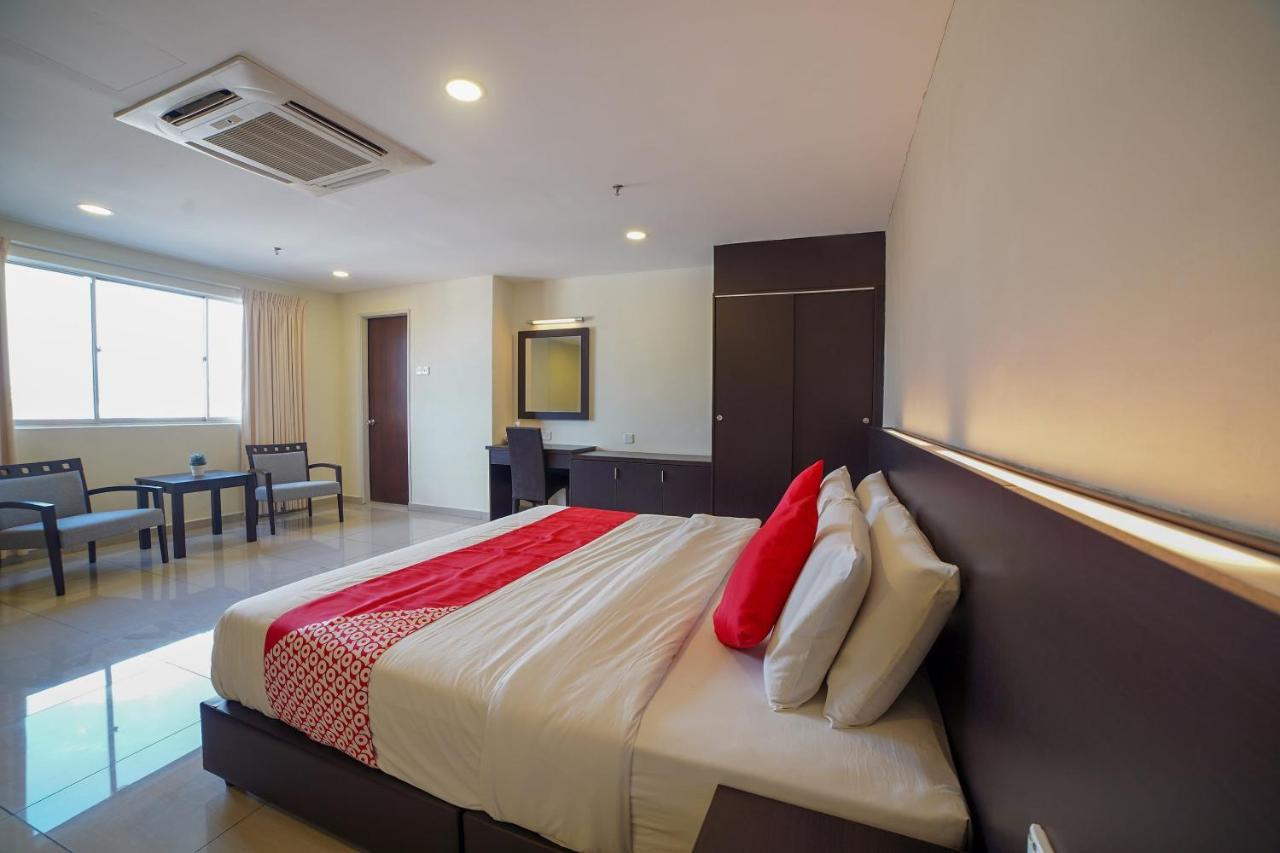 Oyo 89531 Villa Hotel スガマッ エクステリア 写真